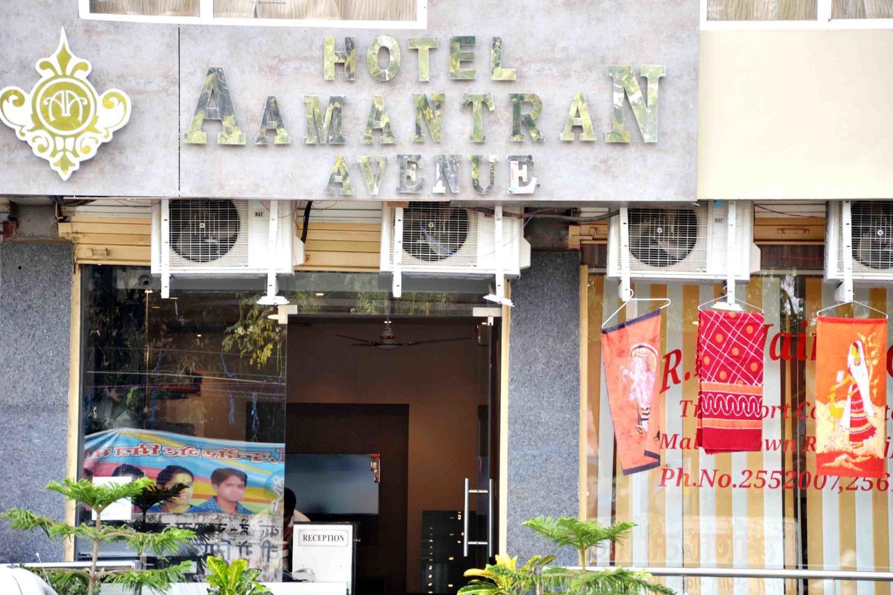 Oyo 2403 Hotel Aamantran Avenue Ujjain Zewnętrze zdjęcie